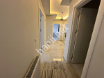  AKÇAY SATILIK 2 + 1 DAİRE DOĞALGAZ , ASANSÖRLÜ FERAH ÖN CEPHE 5 YAŞINDA